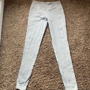 Light grey tight leggings